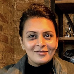 Image of Mona Gandhi